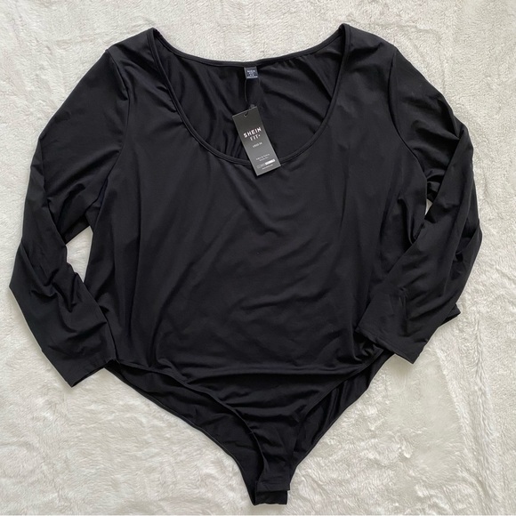 3/30$🤍 SHEIN | Black long sleeve bodysuit - Picture 5 of 7